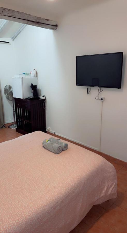 Chambre Cosy Арл Екстериор снимка